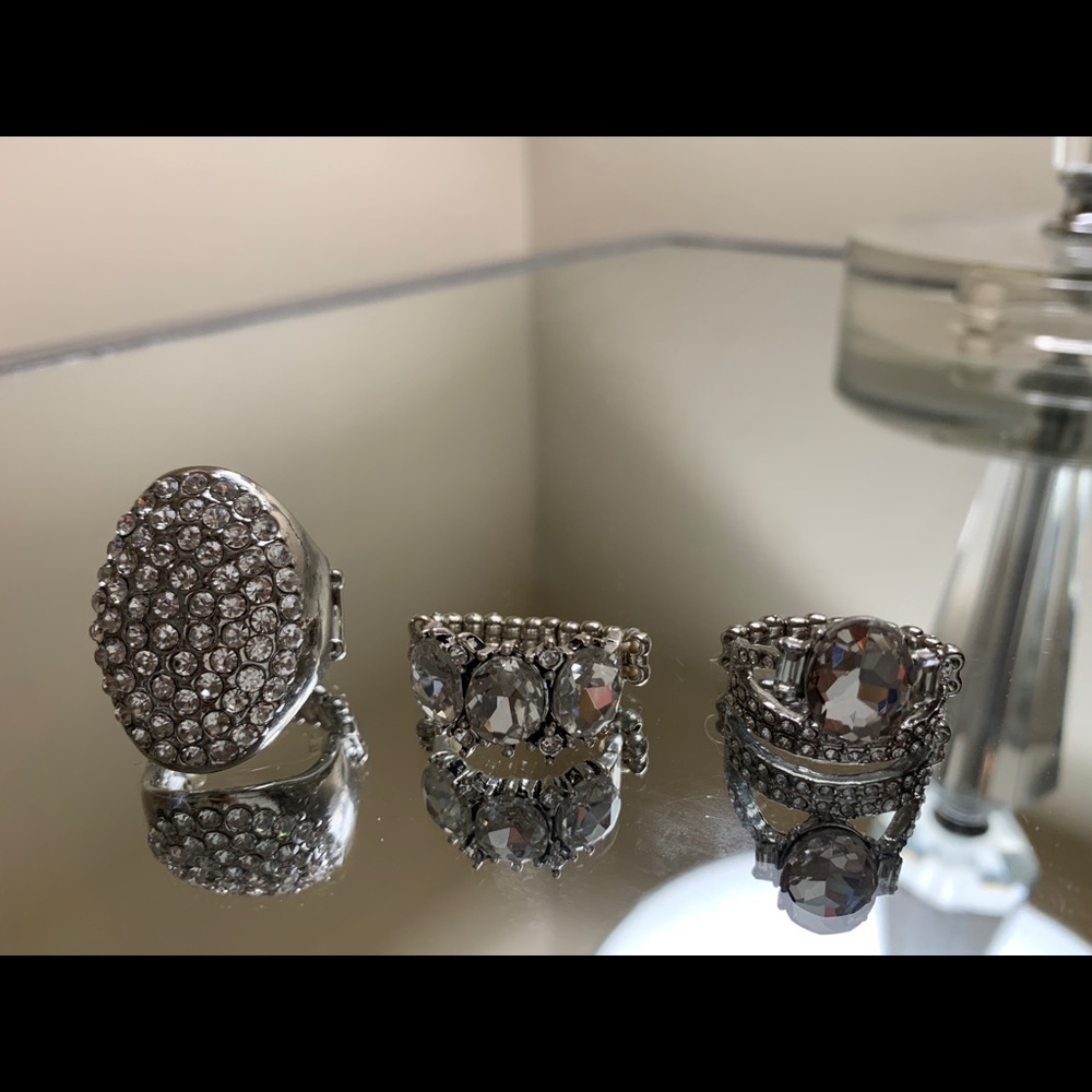 Stretchy bling rings!